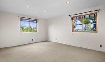 11 Mesa Sea Rd, Arroyo Hondo, NM 87513