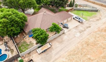 1511 Live Oak Ln, Andrews, TX 79714