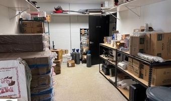 205 207 E Superior St, Alma, MI 48801