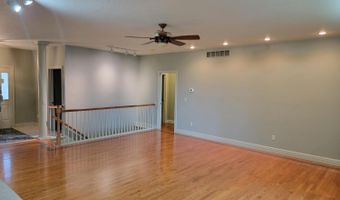 10458 Harmony Hills Dr, Aurora, IN 47001