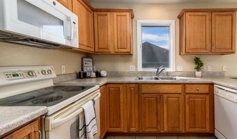 5406 Bear Creek Pass, Auburn, IN 46706