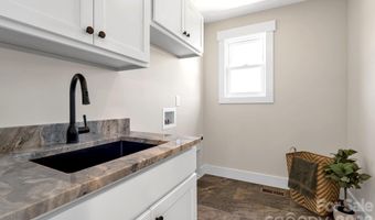 33 Pilgrims Path Ln, Alexander, NC 28701