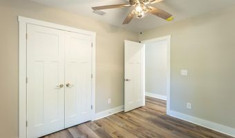 200 13th St, Apalachicola, FL 32320