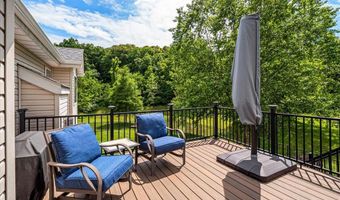 1456 Red Oak Plantation Dr, Ballwin, MO 63021