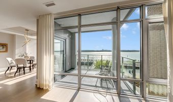 310 STRAND St 304, Alexandria, VA 22314