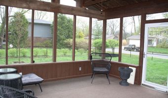 8437 Lockwood Ln, Indianapolis, IN 46217