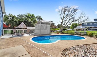 706 Holly Hills Dr, Biloxi, MS 39532