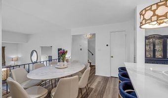 258 Clubhouse Dr, Middletown, NJ 07748