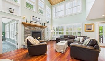 50 Intrepid Ln, Jamestown, RI 02835