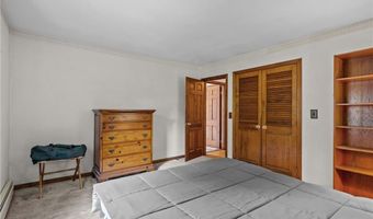 105 Newell Dr, Cumberland, RI 02864