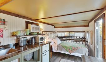 208 S 2nd St, Alpine, TX 79830