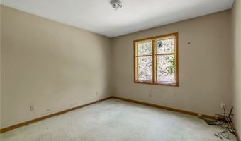 113 Meadow Spring Ln, Amherst, NY 14051