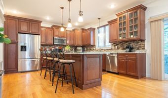 172 Downing Dr, Attleboro, MA 02703