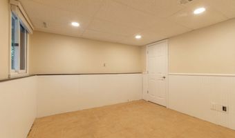 123 Mallard Cir, Agawam, MA 01001
