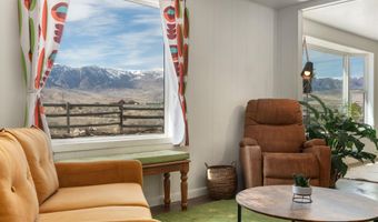 52 Road 8UC, Clark, WY 82435