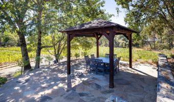 875 White Cottage Rd N, Angwin, CA 94508