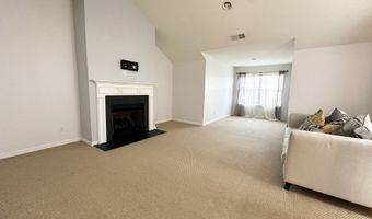 50 Lawrence Ave 50, Danbury, CT 06810