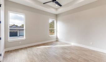 113 Pioneer Trl, Adkins, TX 78101