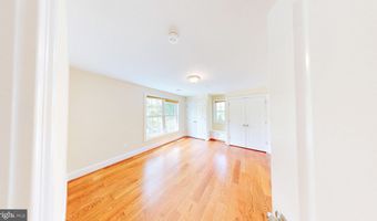6403 EARLHAM Dr, Bethesda, MD 20817
