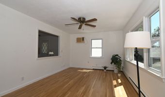 46 Topstone Dr, Danbury, CT 06810