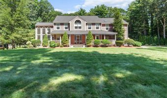 14 Bourget Ct, North Smithfield, RI 02896