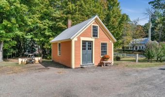 992 Pequawket Trl, Baldwin, ME 04091