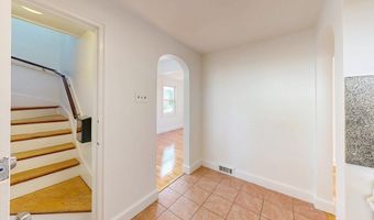 14 Grew Hill Rd 1, Boston, MA 02131
