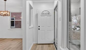 8664 Louise Ave, Allen Park, MI 48101