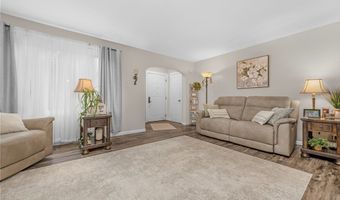 984 Cleveland Ave, Amherst, OH 44001