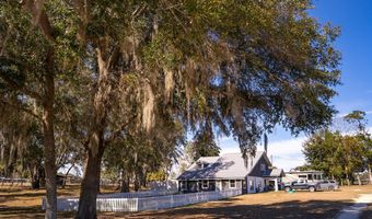 1720 SW 22nd Pl, Bell, FL 32619