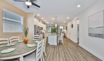 5566 SILVER SUN Dr, Apollo Beach, FL 33572