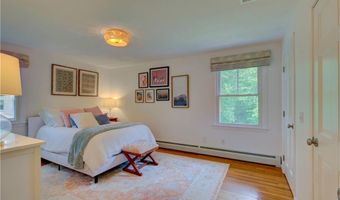 22 Pine Top Rd, Barrington, RI 02806