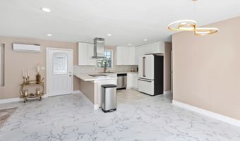 1528 Folkestone St, Spring Valley, CA 91977