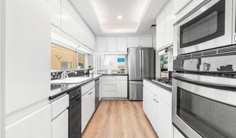 1927 Glendon 301, Los Angeles, CA 90025