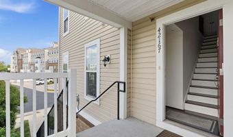 42167 CANARY GRASS Sq, Aldie, VA 20105