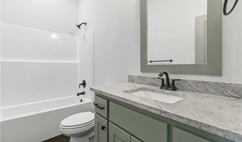 980 Trestle Ln, Bentonville, AR 72713