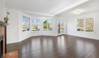 15 Hammersmith Rd 31A, Newport, RI 02840