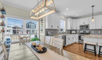 210 Longview Dr, Bayville, NJ 08721