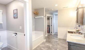 9174 207th Ave, Anamosa, IA 52205