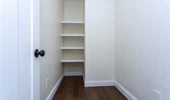 9 Fairway Ct, Alton, IL 62002