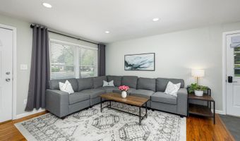 12 W Eden Ct, Ann Arbor, MI 48108