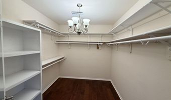 927 Jasara Cir, Baldwin City, KS 66006