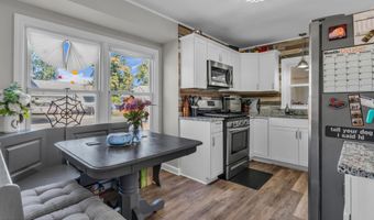 553 Mermaid Ave, Beachwood, NJ 08722