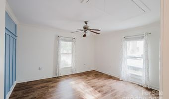 1726 Medford Dr, Charlotte, NC 28205