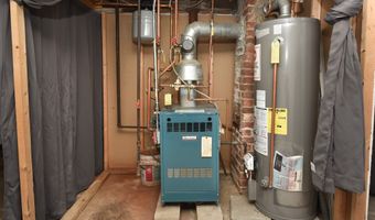 181 Sampson St, Bridgeport, CT 06606
