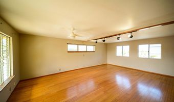 148 HOOMOKU St, Kahului, HI 96732