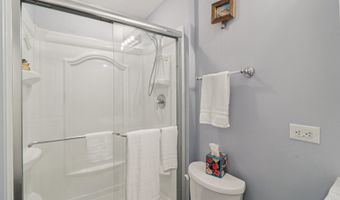 40418 N South Newport Dr, Antioch, IL 60002