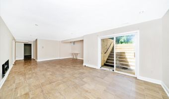 4406 HUNTCHASE Dr, Bowie, MD 20720