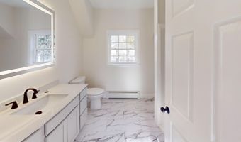 22 14th St, Bangor, ME 04401