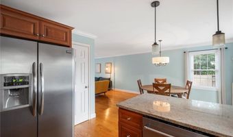 55 Vine St, East Greenwich, RI 02818